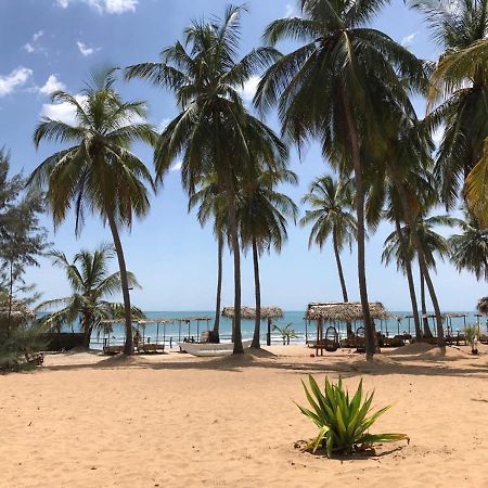 Upali Beach Surf Resort & Cafe Аругам Экстерьер фото