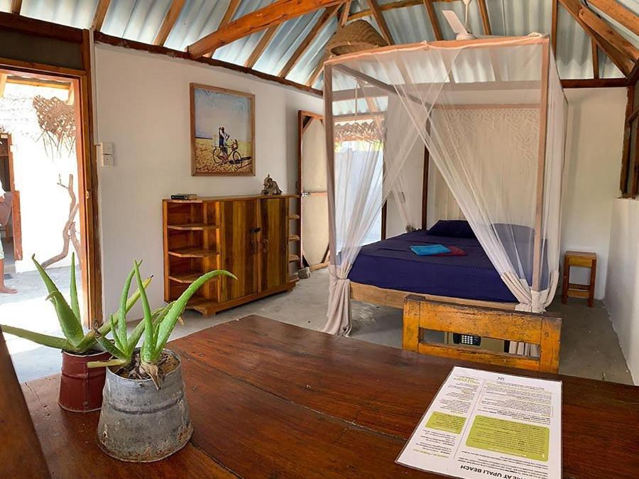 Upali Beach Surf Resort & Cafe Аругам Экстерьер фото