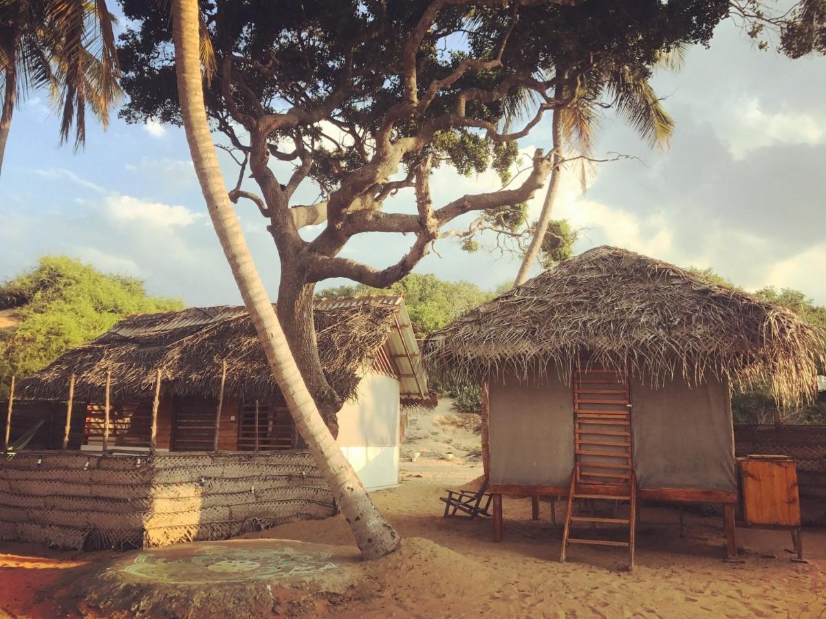 Upali Beach Surf Resort & Cafe Аругам Экстерьер фото